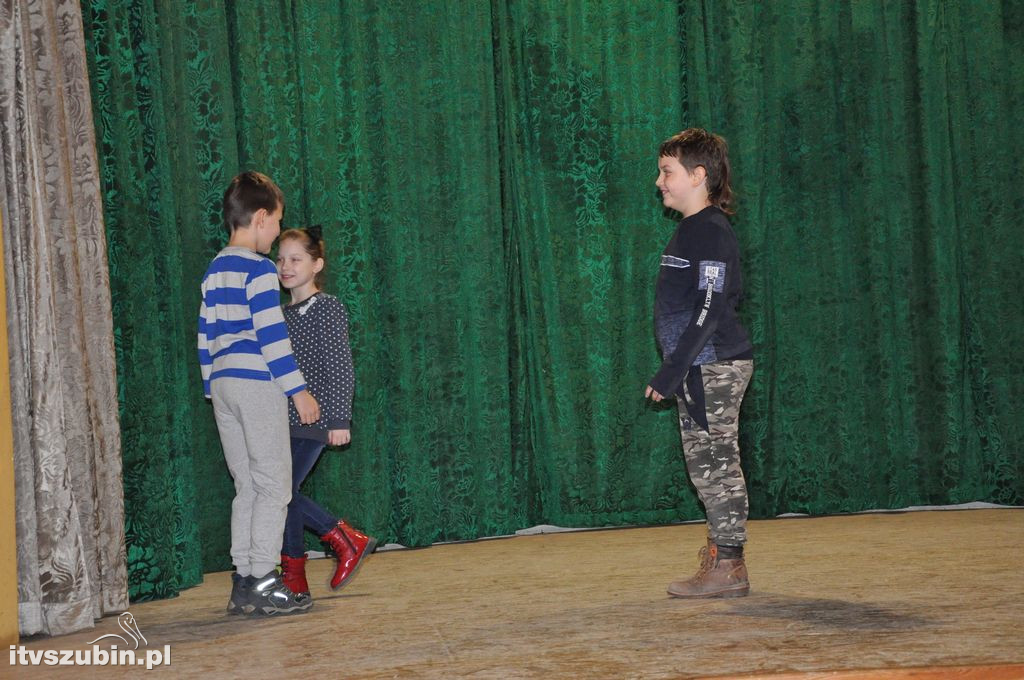 Warsztatów teatralnych z Dawidem Kartaszewiczem