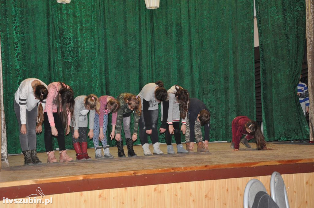 Warsztatów teatralnych z Dawidem Kartaszewiczem