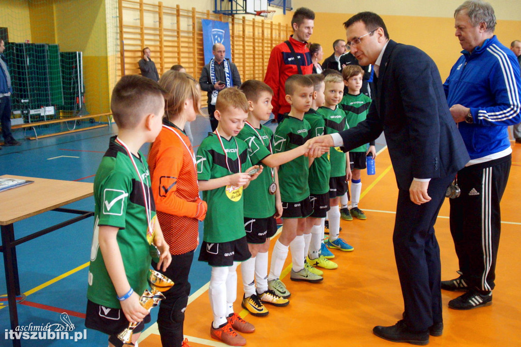 Turniej Halowej Piłki Nożnej dla młodych piłkarzy
