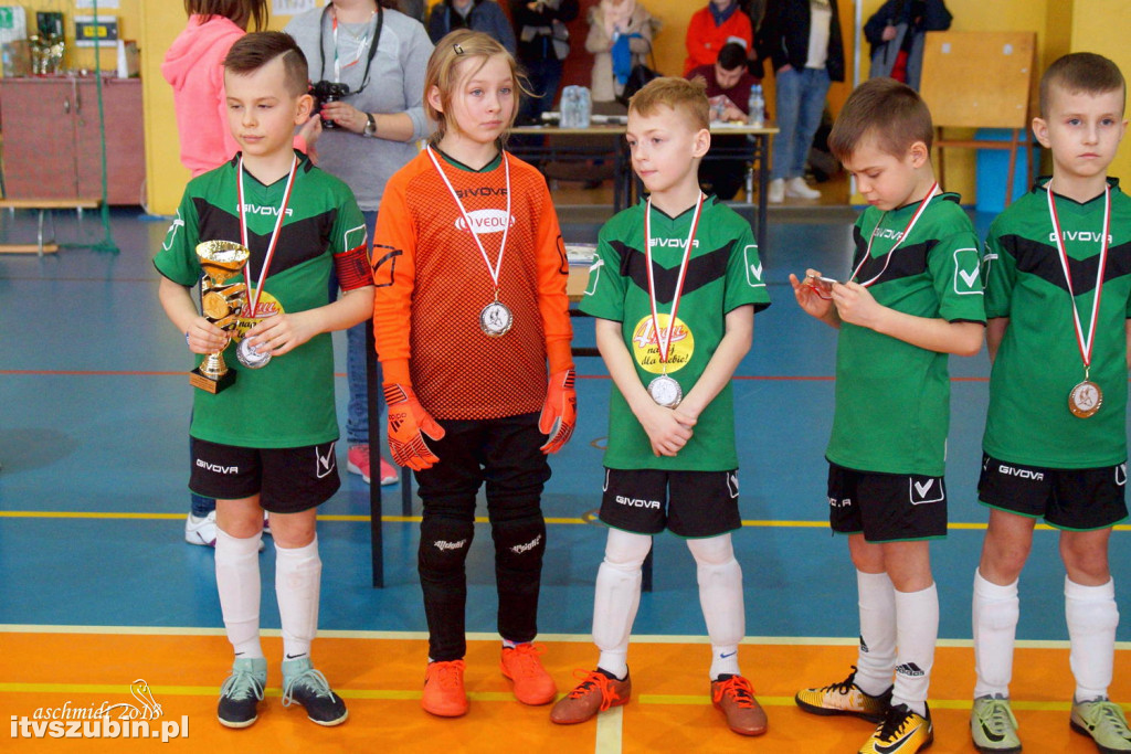 Turniej Halowej Piłki Nożnej dla młodych piłkarzy