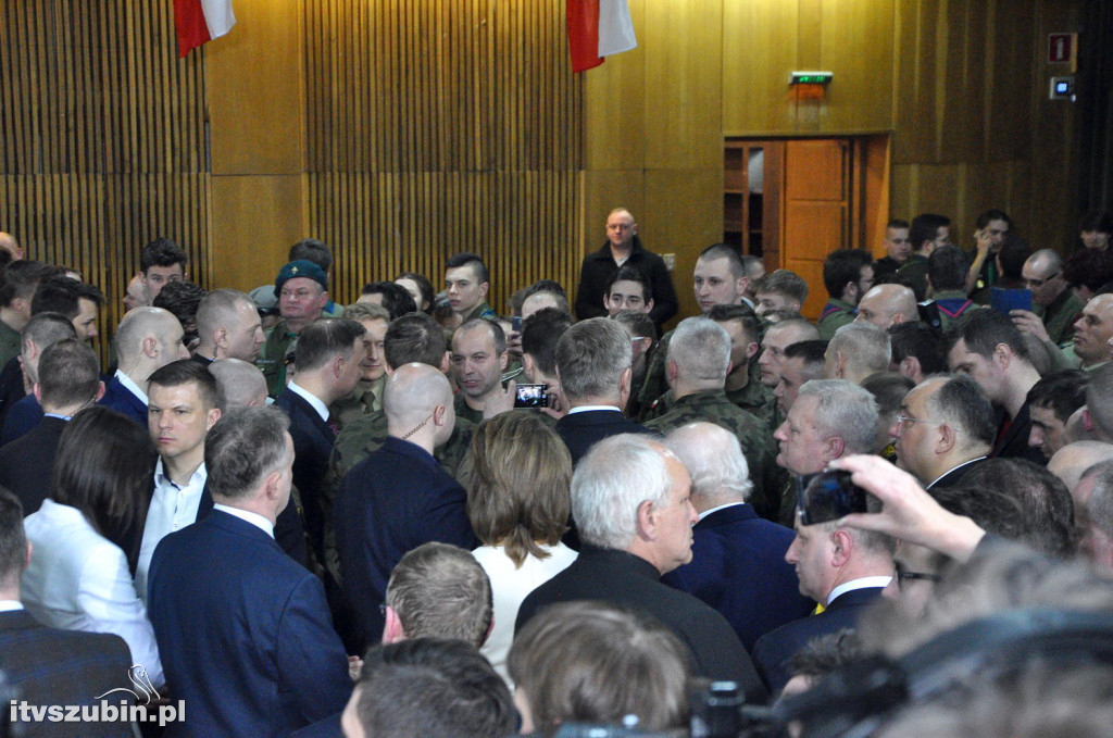 Prezydent RP Andrzej Duda spotkał się z wolontariuszami