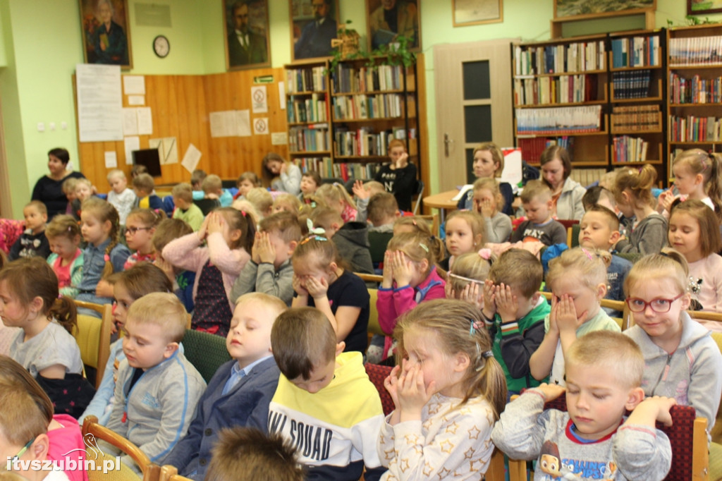 Magiczna godzina w szubińskiej bibliotece