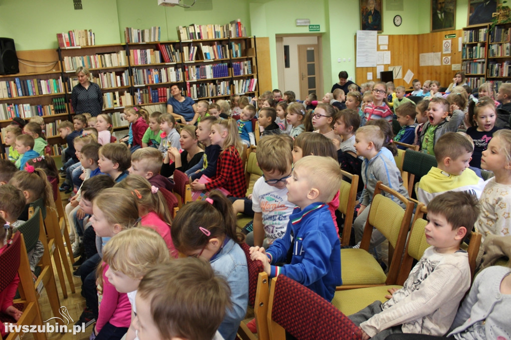 Magiczna godzina w szubińskiej bibliotece