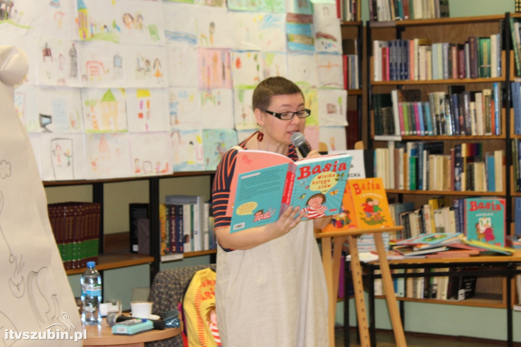 Magiczna godzina w szubińskiej bibliotece