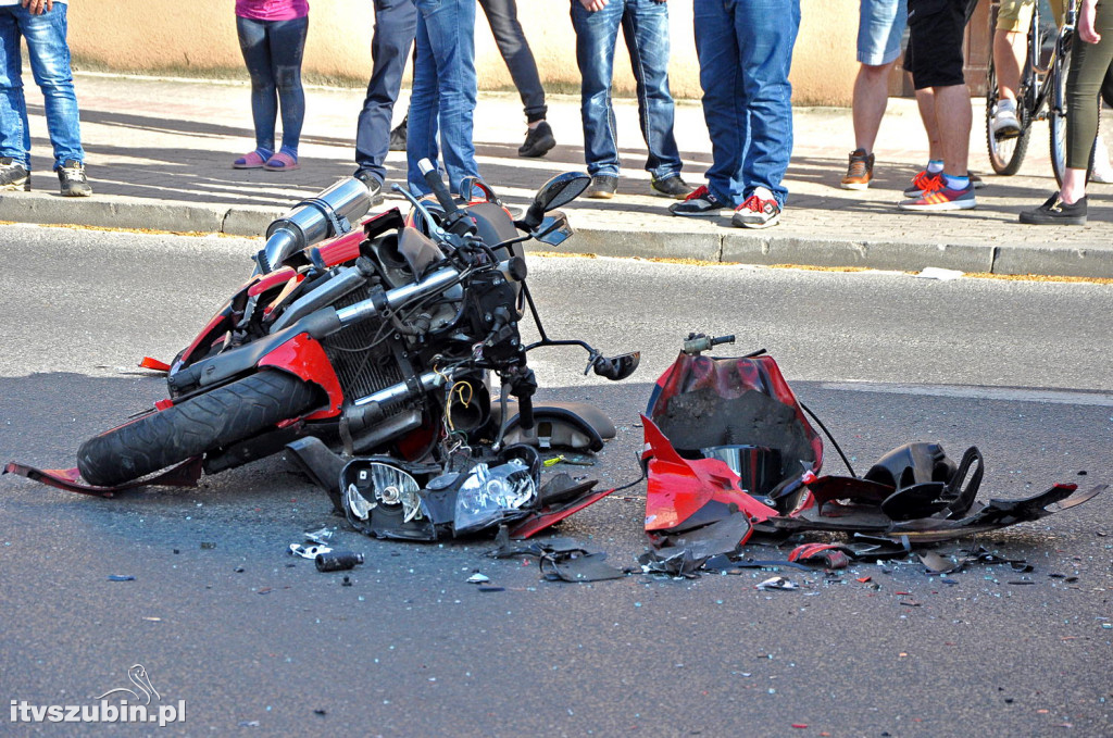 Wypadek motocyklisty w centrum Szubina