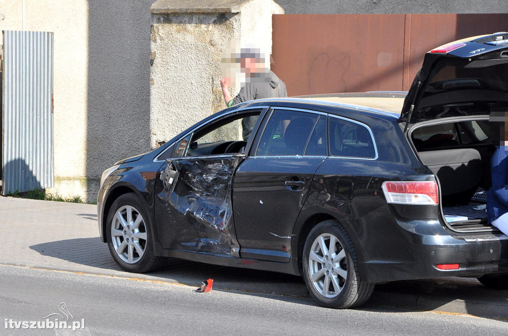 Wypadek motocyklisty w centrum Szubina