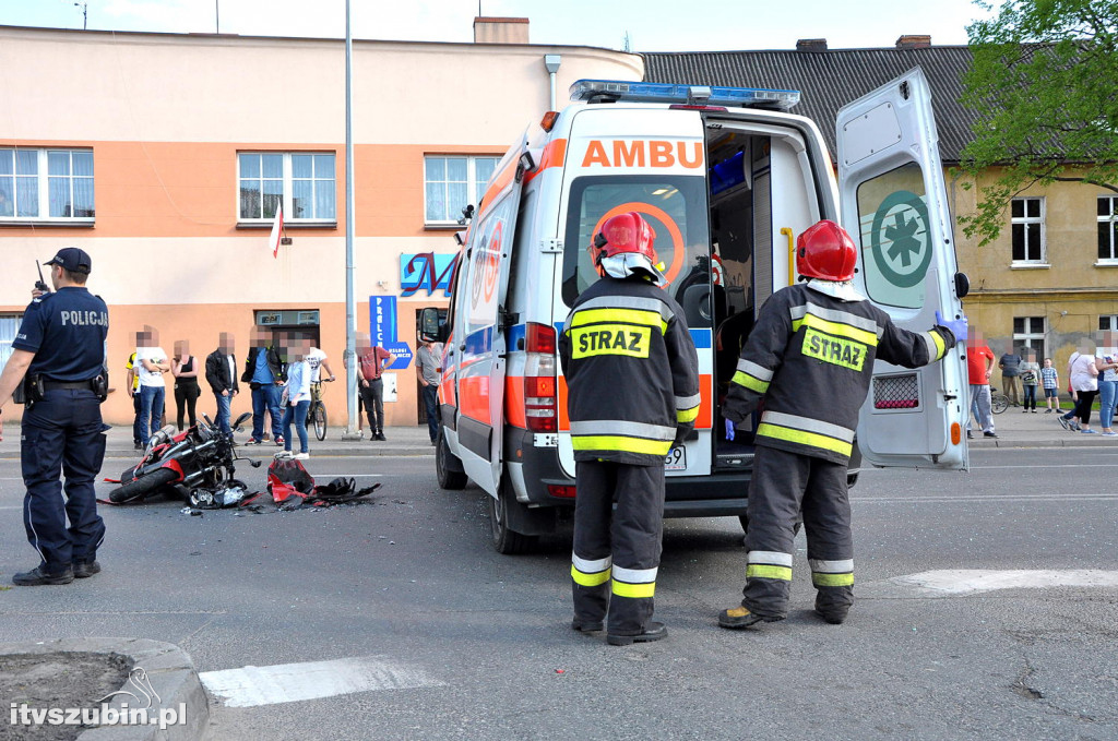 Wypadek motocyklisty w centrum Szubina