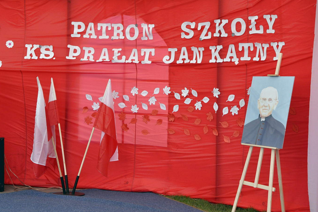 Ks. Prałat Jan Kątny patronem ZSS Szubin