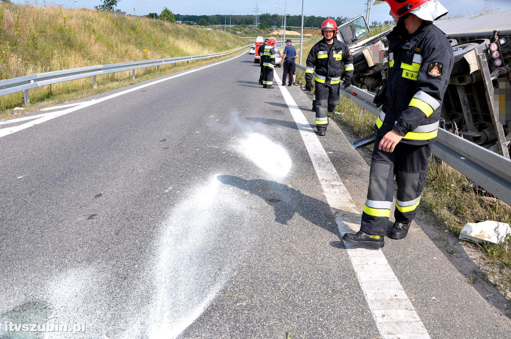 Wybuch opony przyczyną zdarzenia drogowego