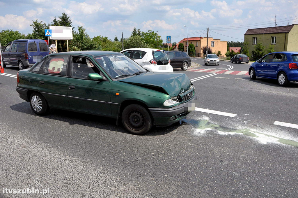 Kolizja dwóch osobówek w Szubinie