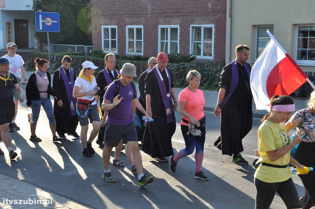 Pielgrzymi wyruszyli w dalszą drogę