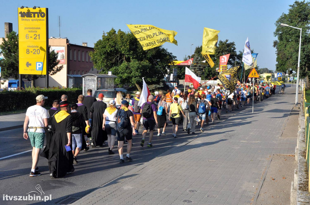 Pielgrzymi wyruszyli w dalszą drogę