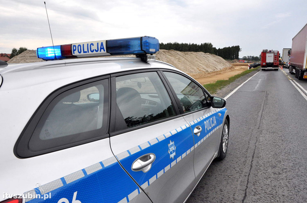 Kolizja osobówki z dostawczakiem w Szkocji