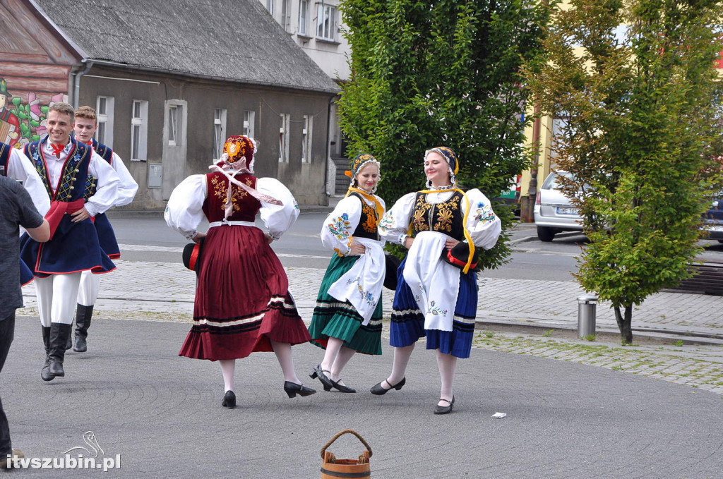 Tańczyli na szubińskim Rynku