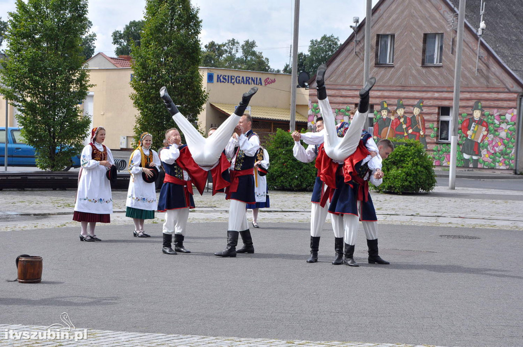 Tańczyli na szubińskim Rynku