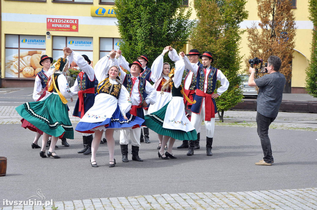 Tańczyli na szubińskim Rynku