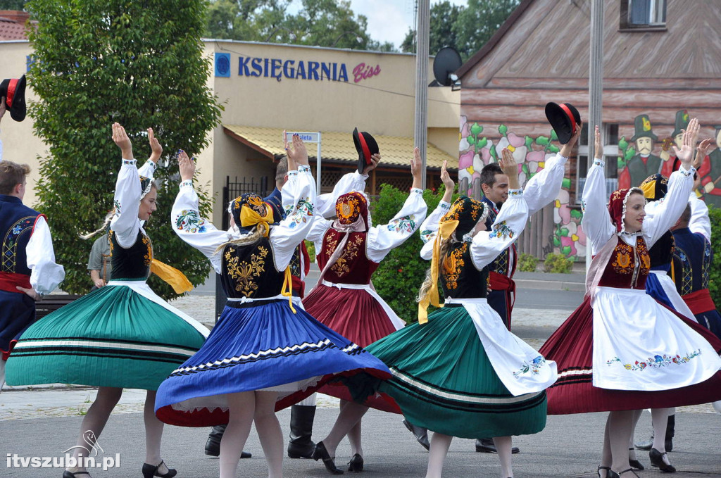 Tańczyli na szubińskim Rynku