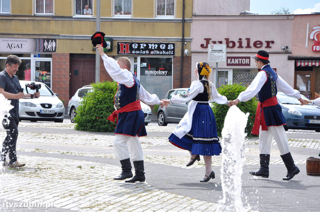 Tańczyli na szubińskim Rynku