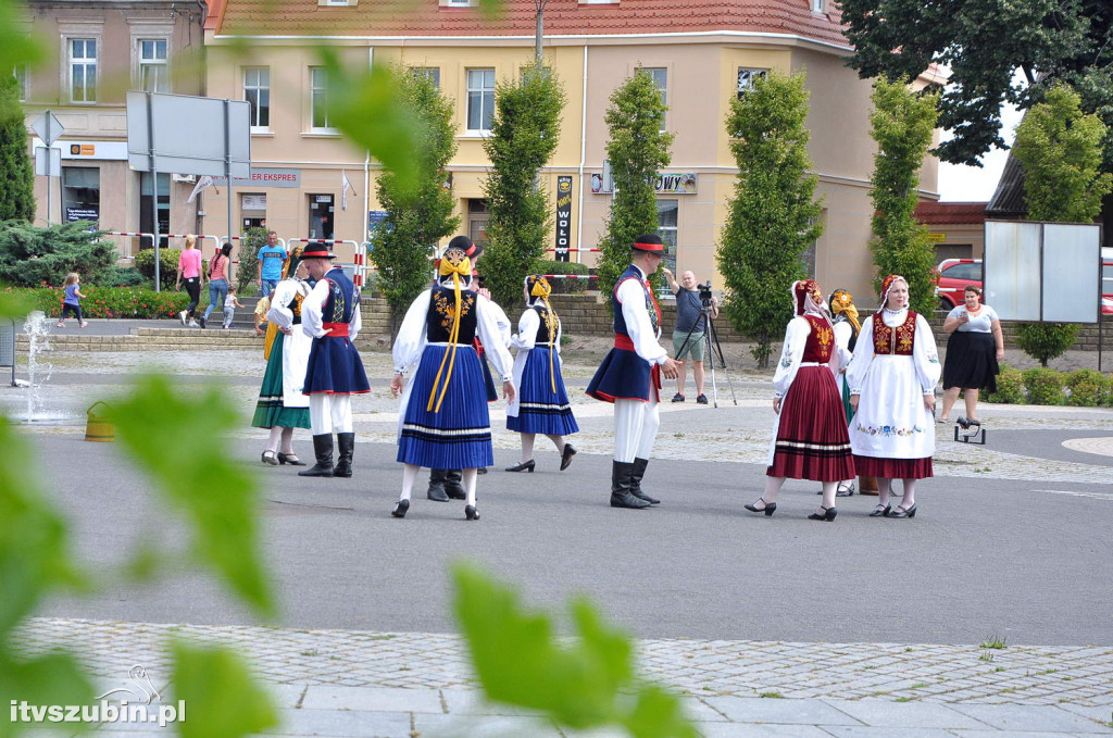 Tańczyli na szubińskim Rynku
