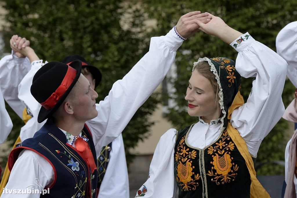 Tańczyli na szubińskim Rynku