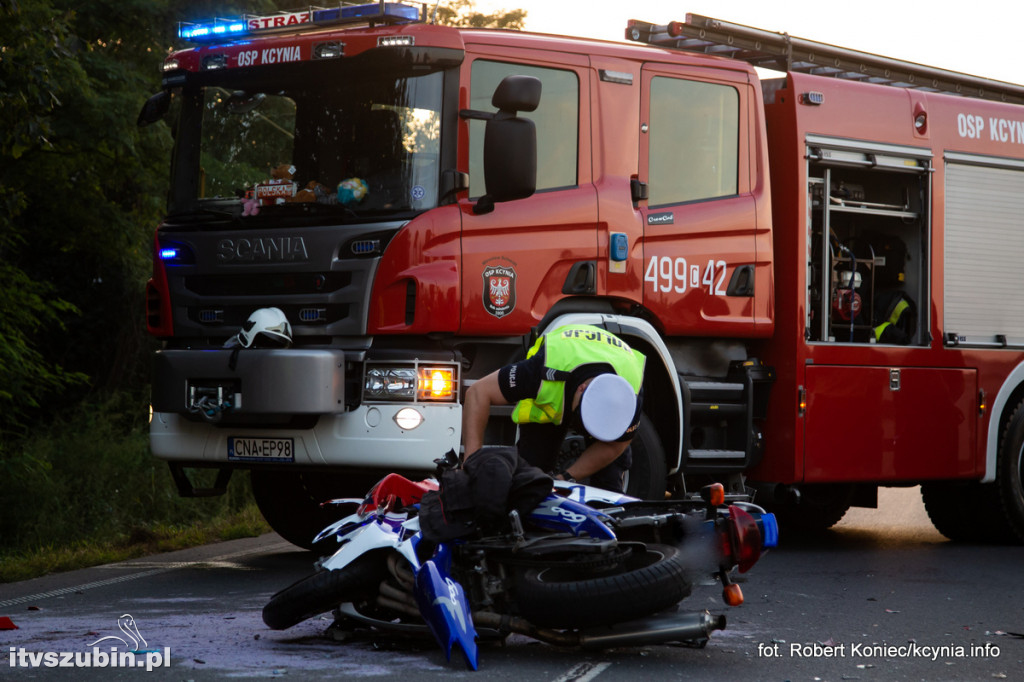 Honda uderzyła w tył mercedesa