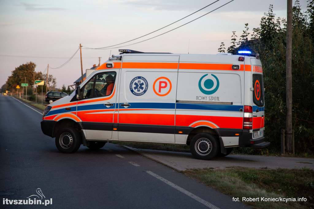 Honda uderzyła w tył mercedesa
