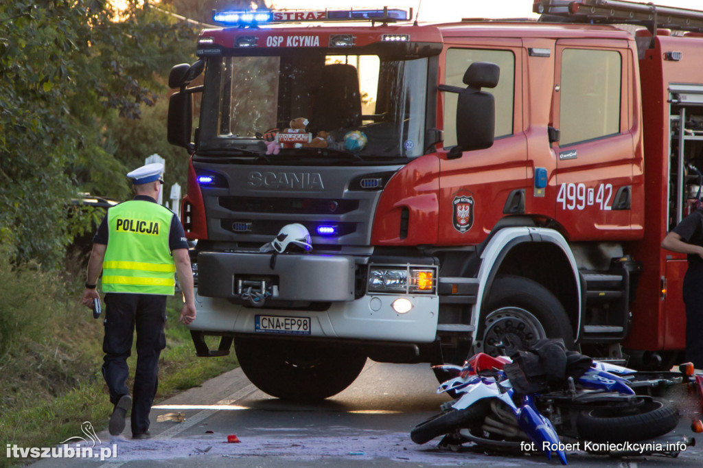 Honda uderzyła w tył mercedesa