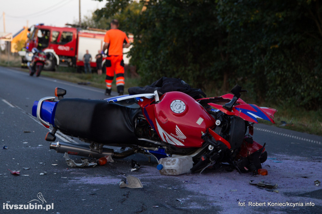 Honda uderzyła w tył mercedesa