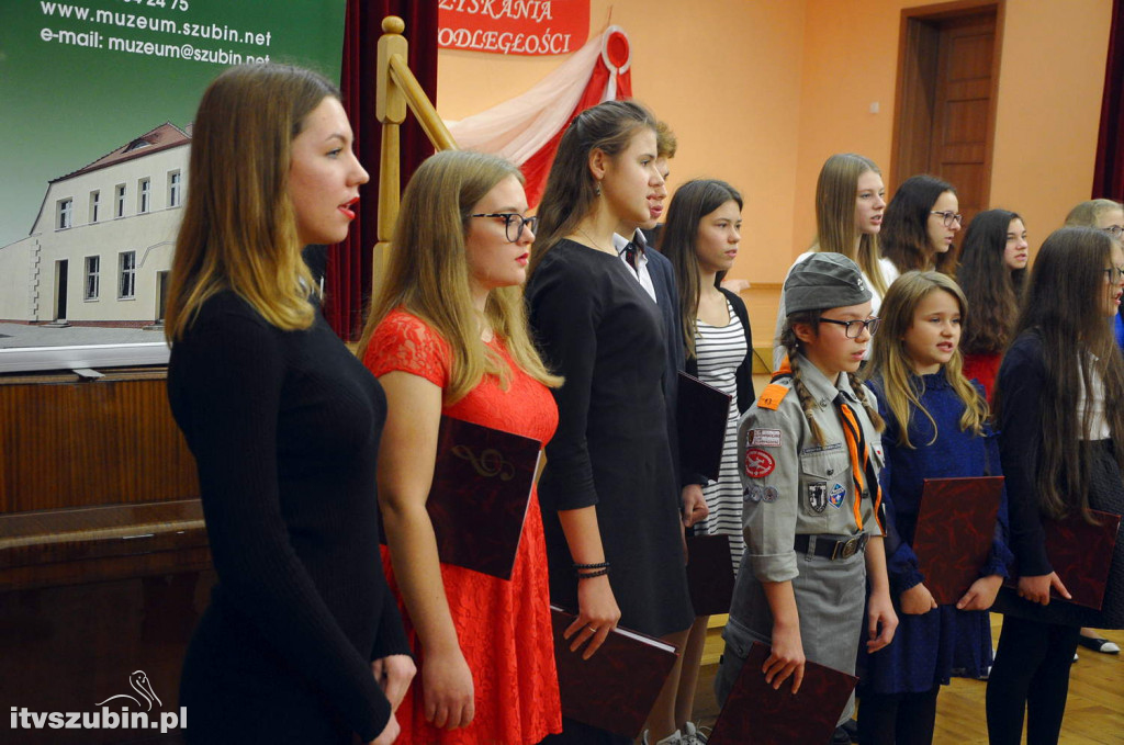 Koncert pt. KOCHAM CIĘ POLSKO, oraz wernisaż wystawy muzealnej