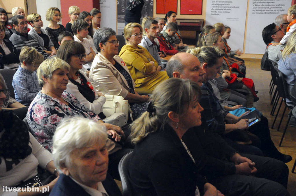 Koncert pt. KOCHAM CIĘ POLSKO, oraz wernisaż wystawy muzealnej