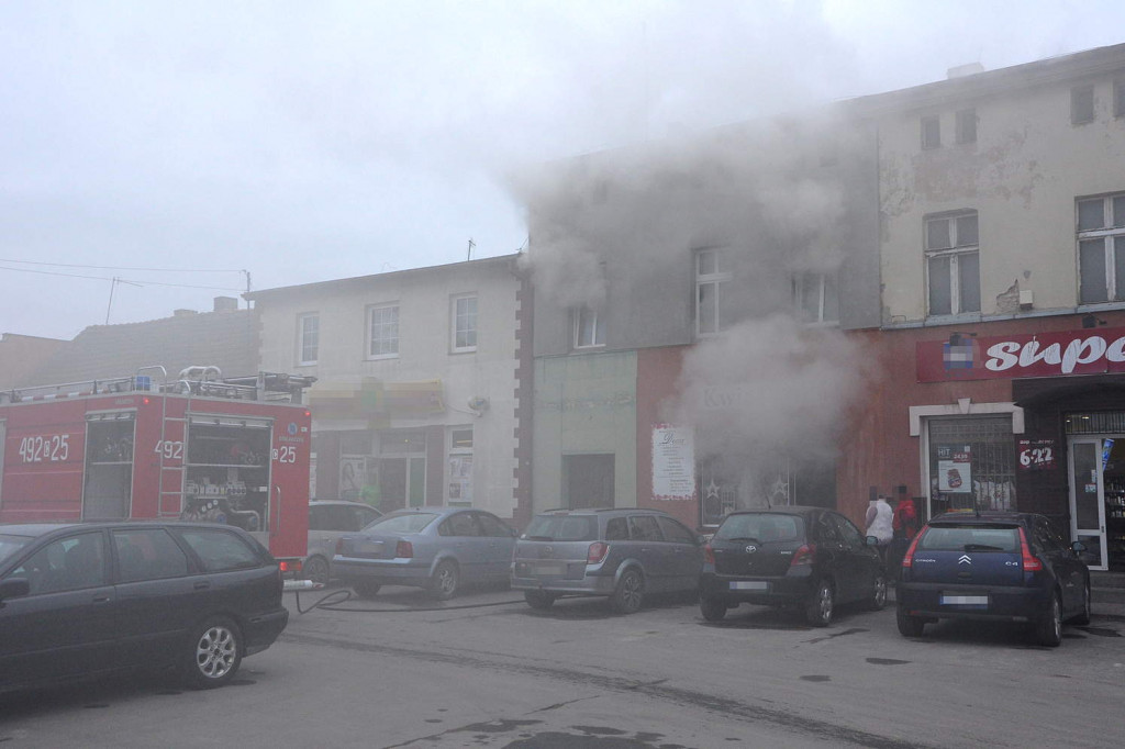 Pożar kamienicy w centrum Rynarzewa