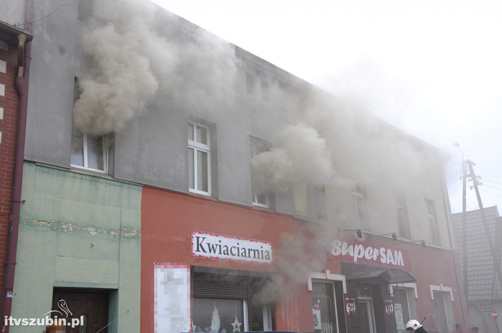 Pożar kamienicy w centrum Rynarzewa