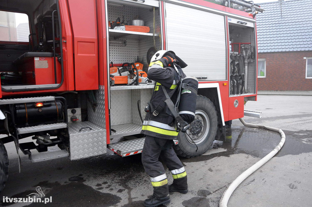 Pożar kamienicy w centrum Rynarzewa