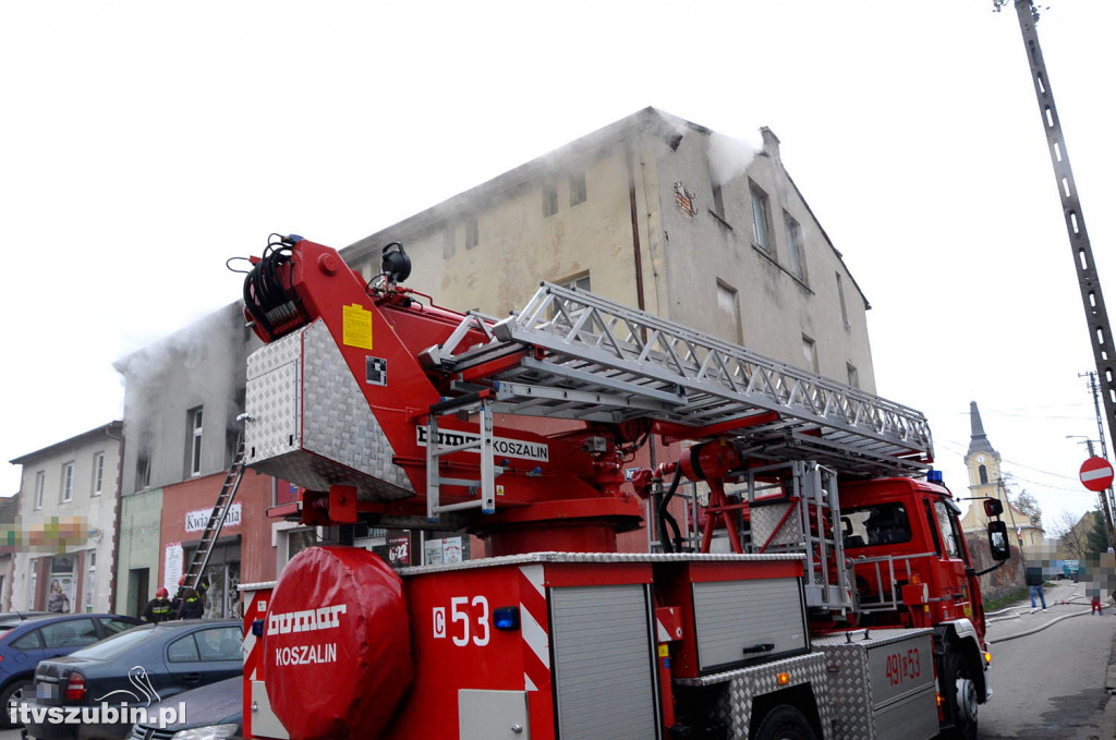Pożar kamienicy w centrum Rynarzewa
