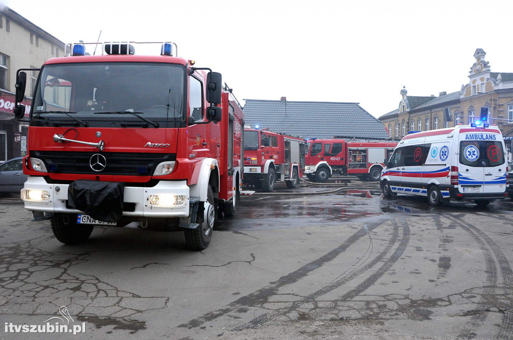 Pożar kamienicy w centrum Rynarzewa