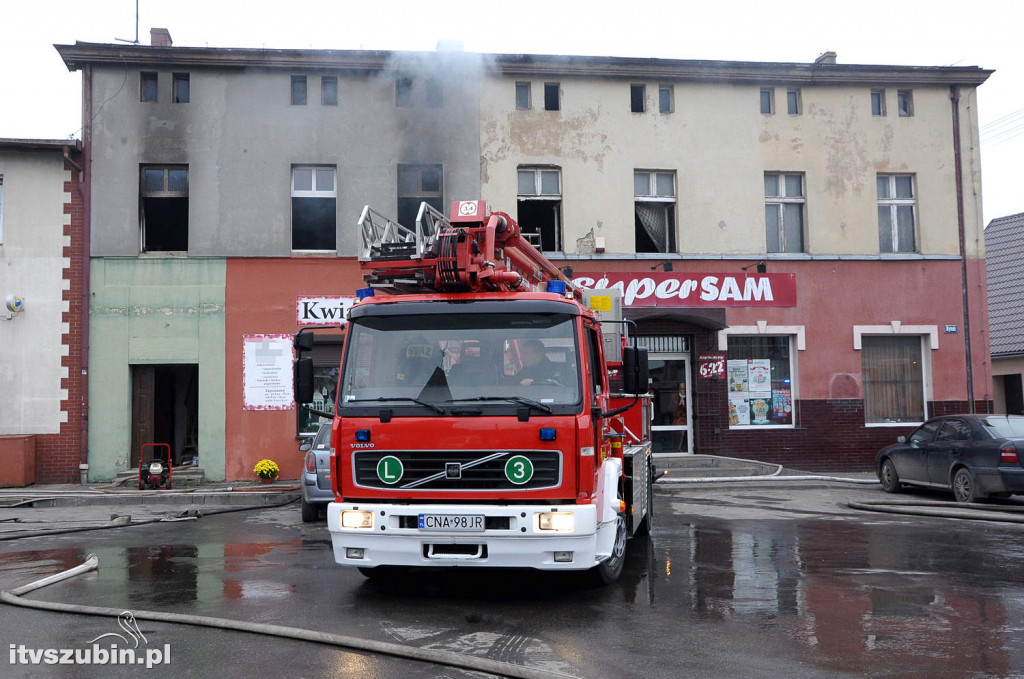 Pożar kamienicy w centrum Rynarzewa