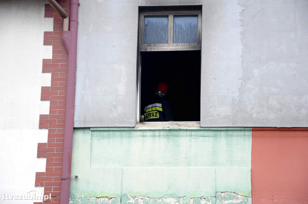 Pożar kamienicy w centrum Rynarzewa