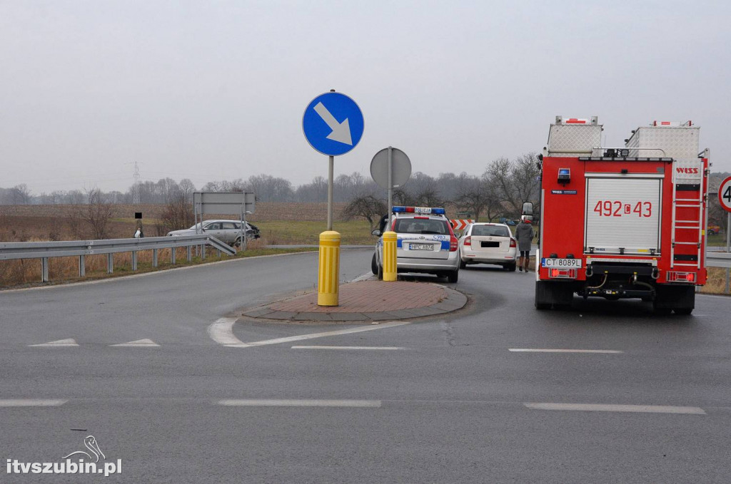 Kolizja trzech pojazdów w Szubinie