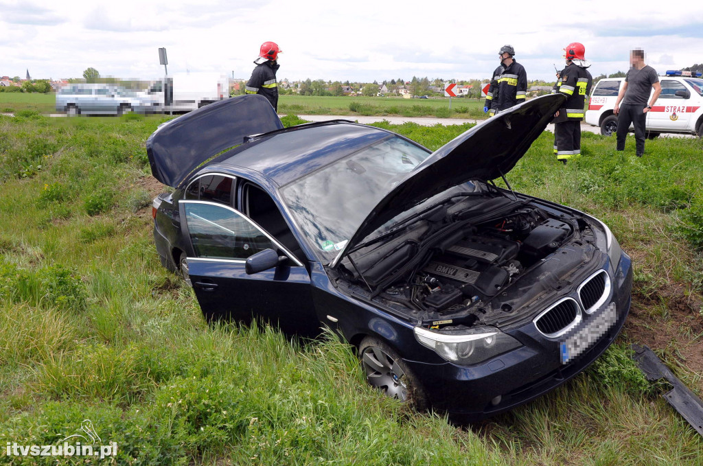 Zderzenie osobówki z cysterną w Smolnikach i pożar w Podlaski