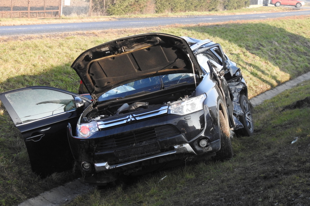  Wypadek na skrzyżowaniu ul. Staszica z DK nr 10 w Nakle