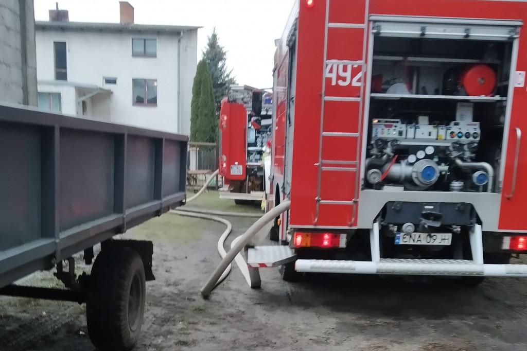 Groźny pożar domu jednorodzinnego pod Szubinem