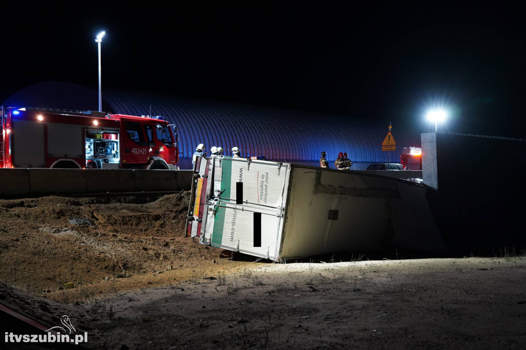 Nocne działania strażaków z Szubina