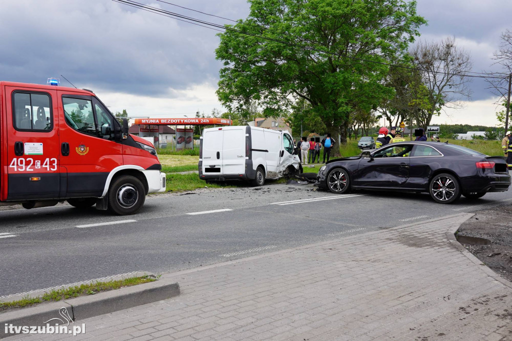 Wypadek trzech pojazdów na rogatkach Szubina