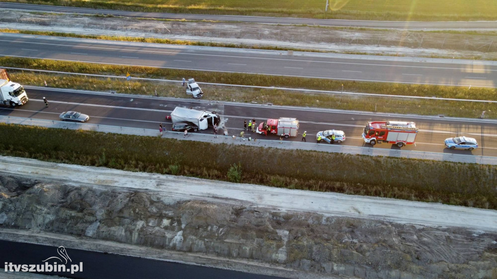Zderzenie trzech samochodów na odcinku S-5