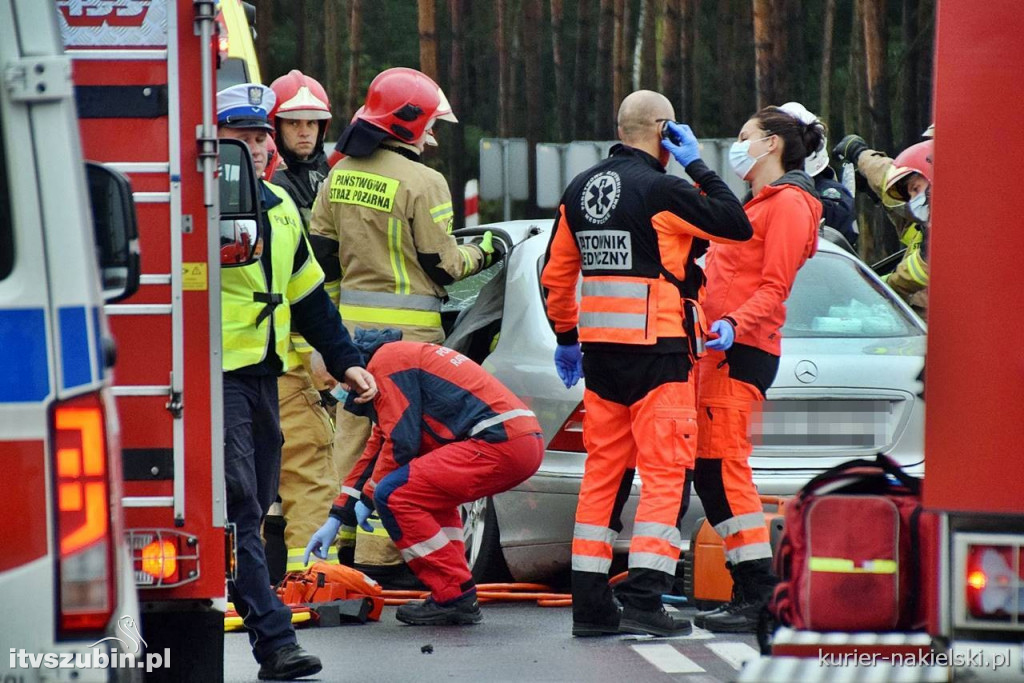 Zderzenie dwóch samochodów w Gorzeniu. Trzy osoby w szpitalu