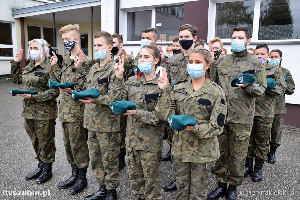 Ślubowanie i przysięga I klasy Technikum Zespołu Szkół w Szubinie