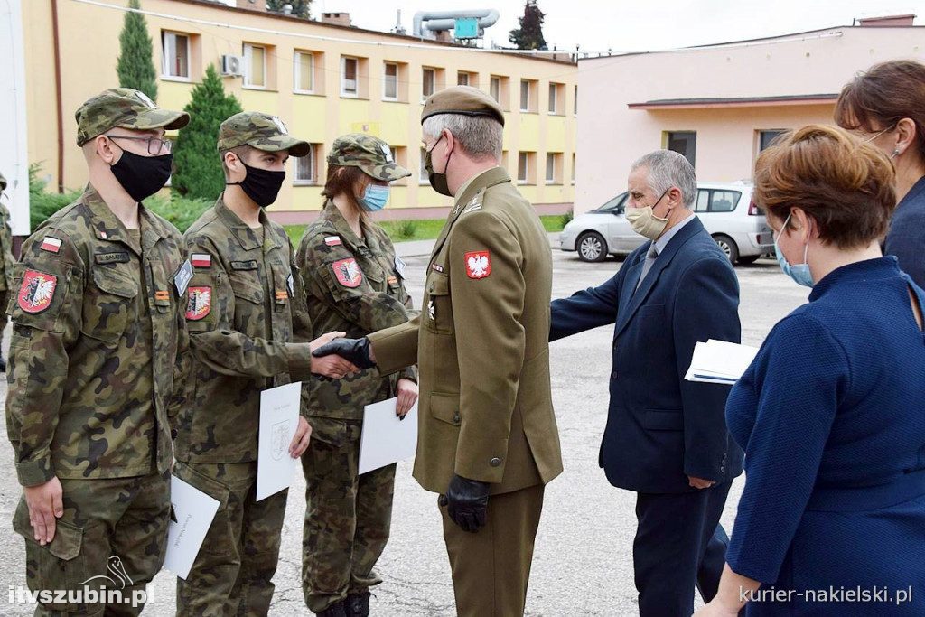 Ślubowanie i przysięga I klasy Technikum Zespołu Szkół w Szubinie