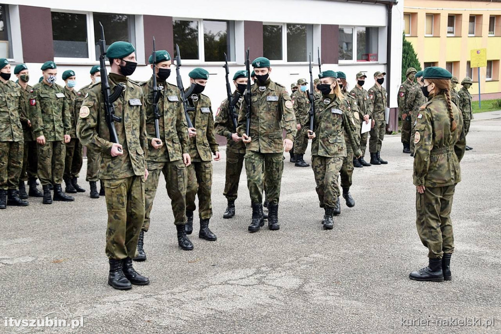 Ślubowanie i przysięga I klasy Technikum Zespołu Szkół w Szubinie