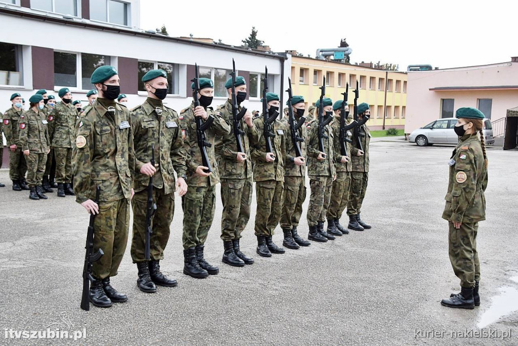 Ślubowanie i przysięga I klasy Technikum Zespołu Szkół w Szubinie