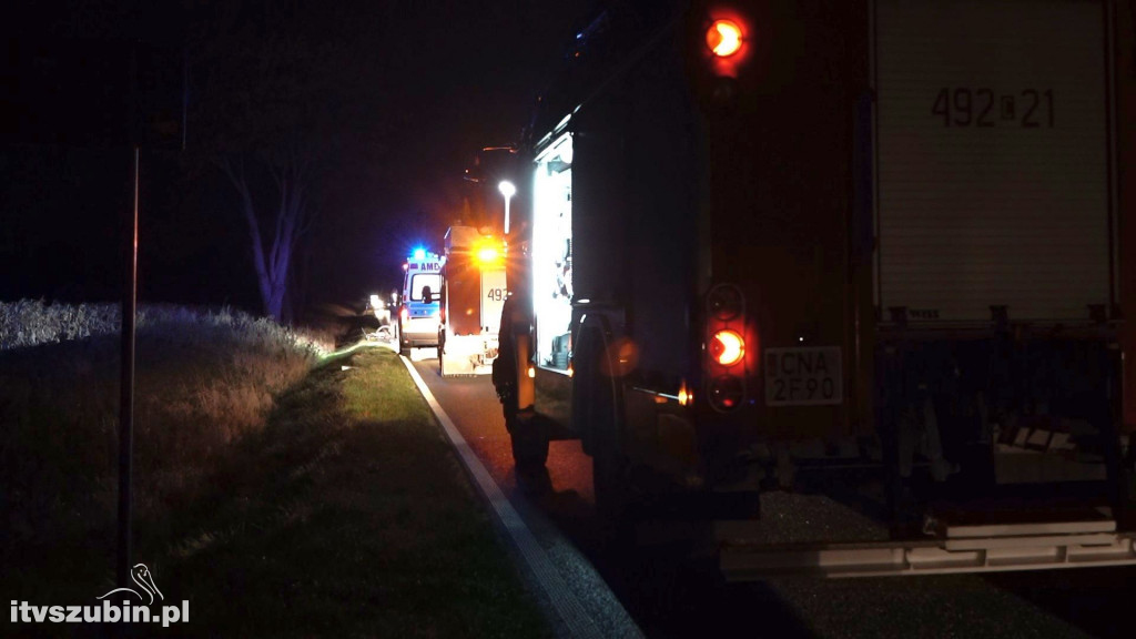 Dostawczy bus potrącił rowerzystę